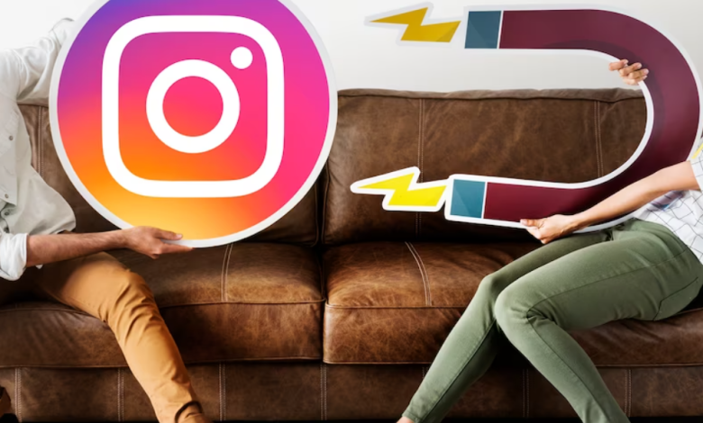 15 Pros & Cons of Scheduling Instagram Stories vs. Posting Manually