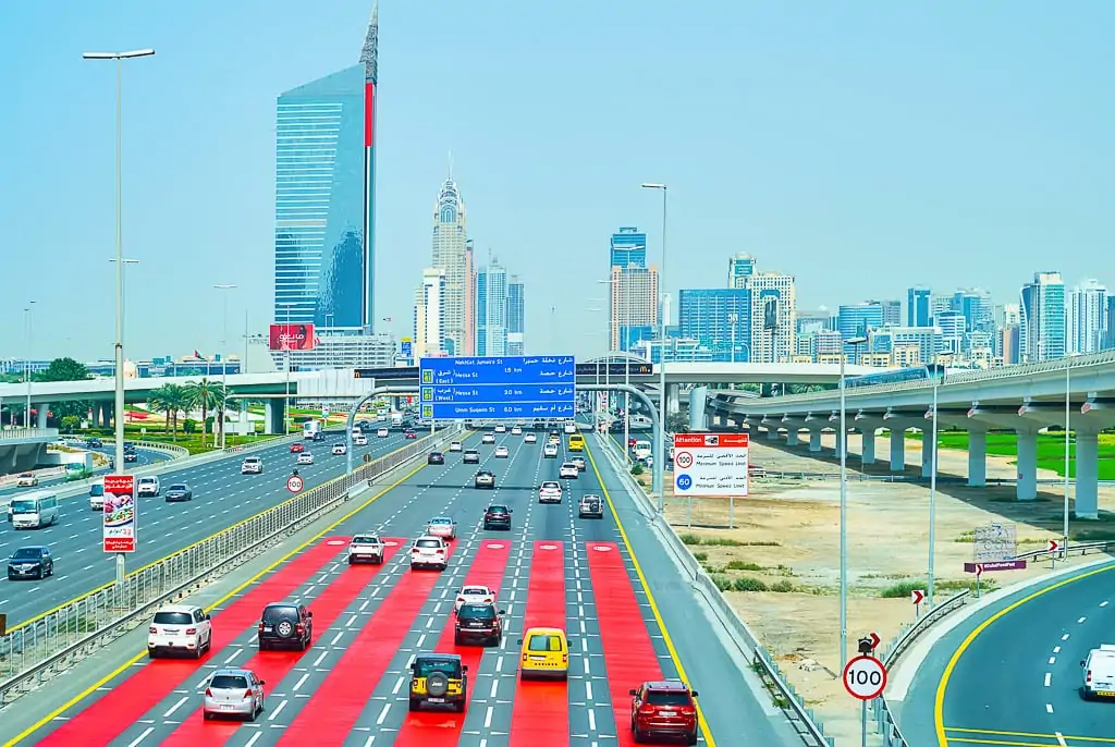 Why Rent a Car in Dubai?