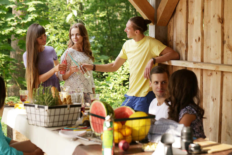 Residence In Tukwila picnic 