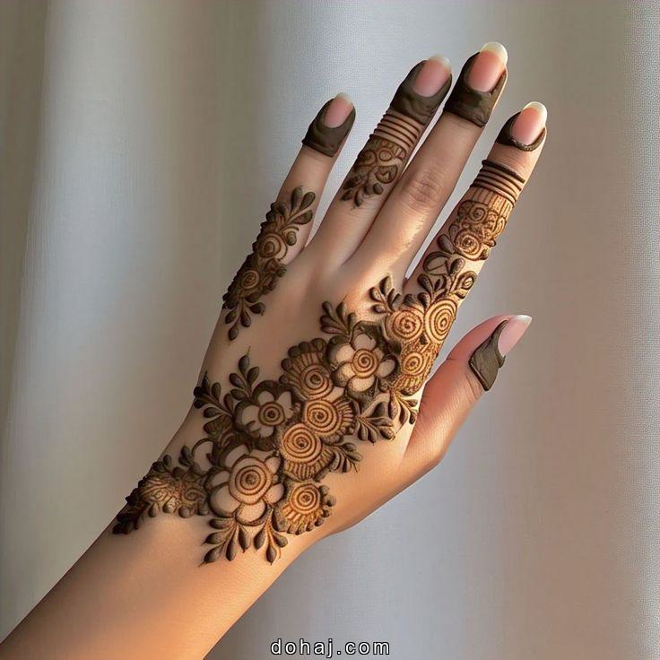 Aage Ka Mehandi Ka Design