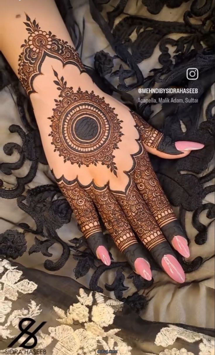 Arabic Mosque Mehndi Design