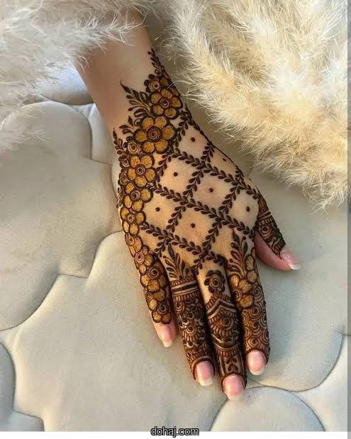 Arabic Rose Flower Flower Stylish Back Hand Mehndi Design