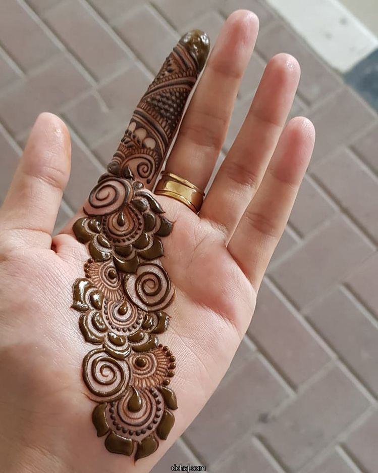 Arabic Simple Square Mehndi Design