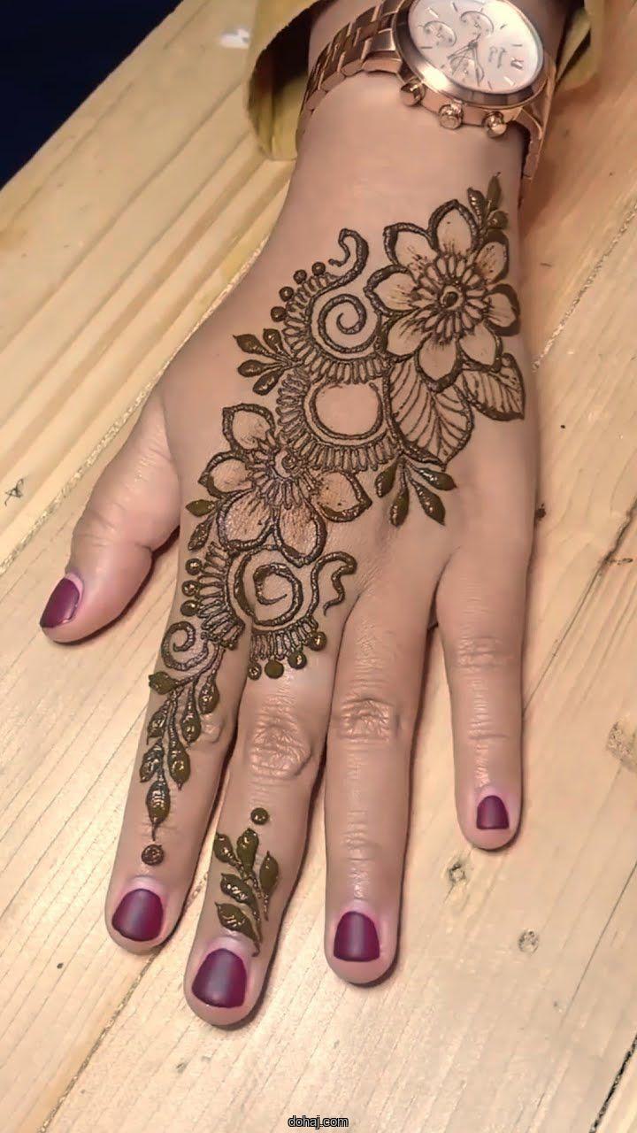 Circle Mehndi Design Back Hand