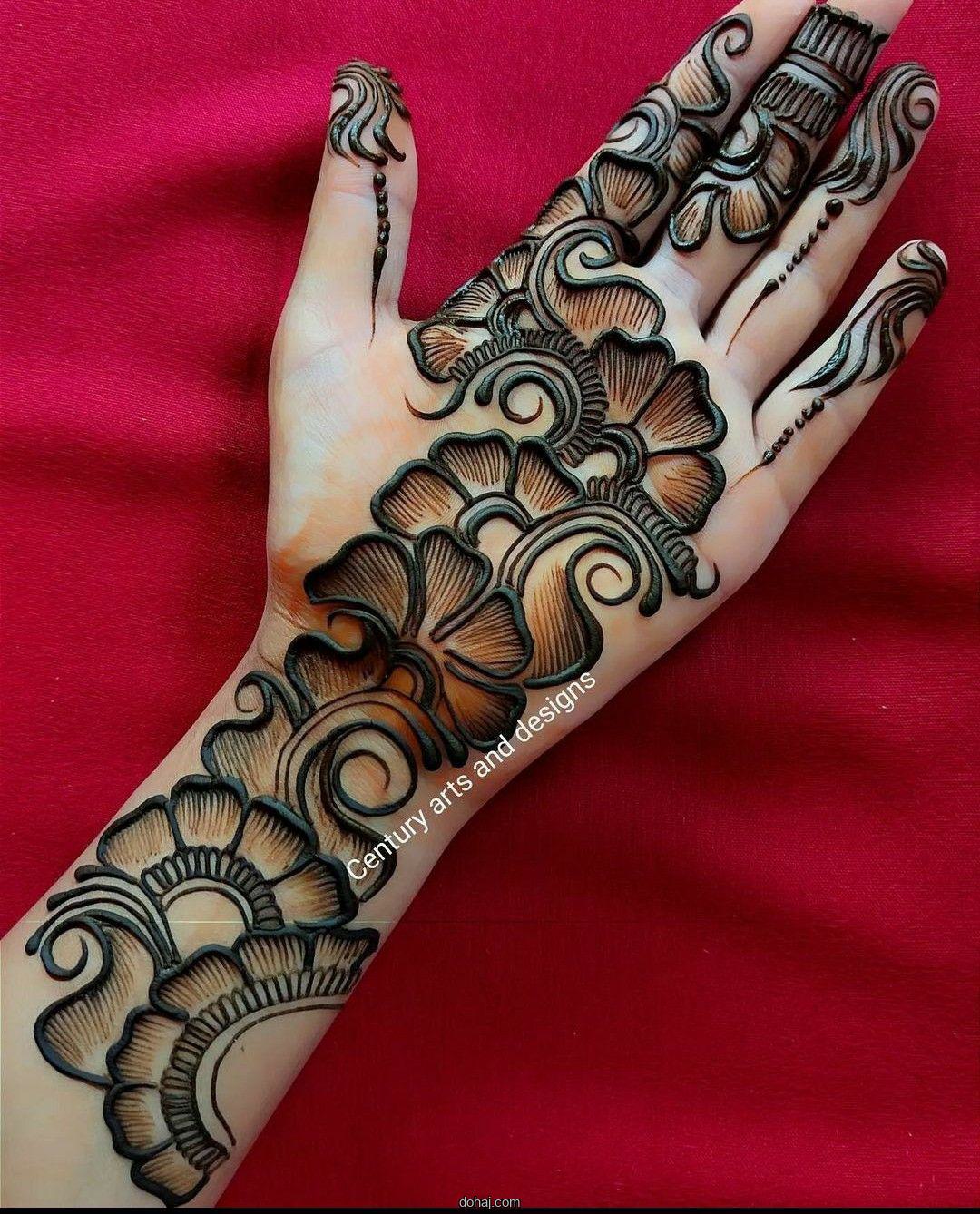 Circle Mehndi Design