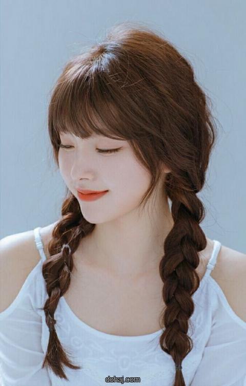 Curly Hair Cut Style Girl