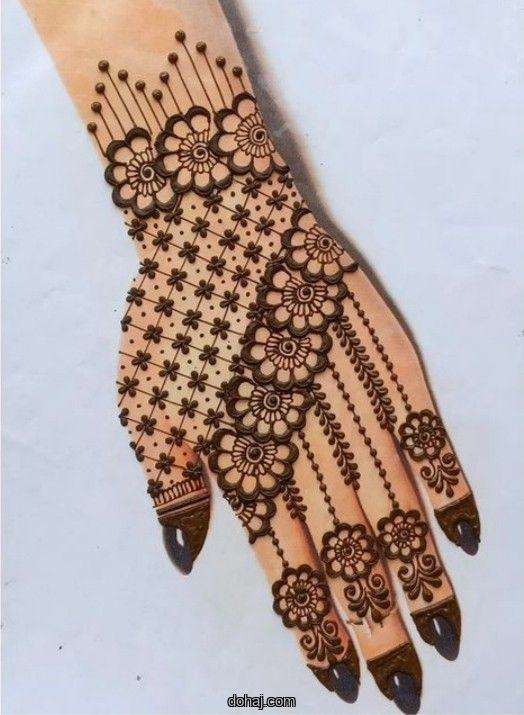 Cute And Simple Mehndi Design For Palm