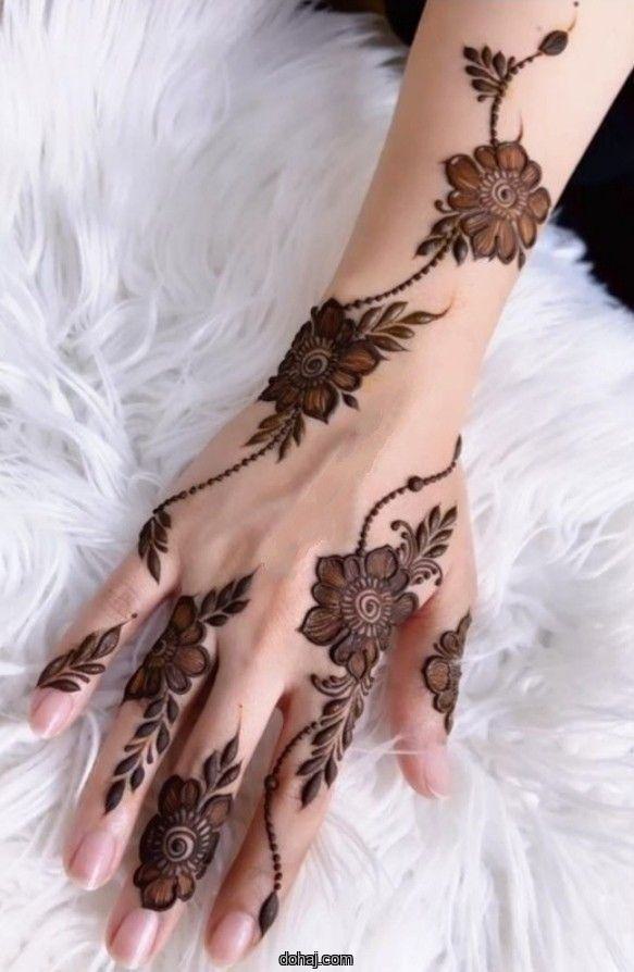 Front Hand Simple Mehndi Design.
