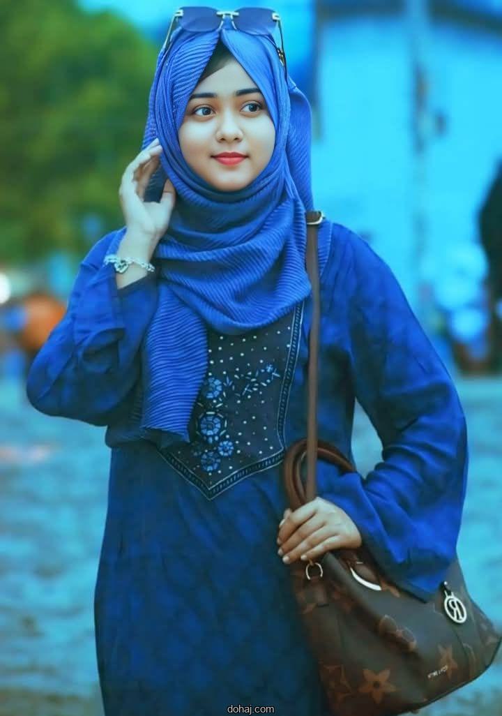 বোরকা পরা পিক কাটুন