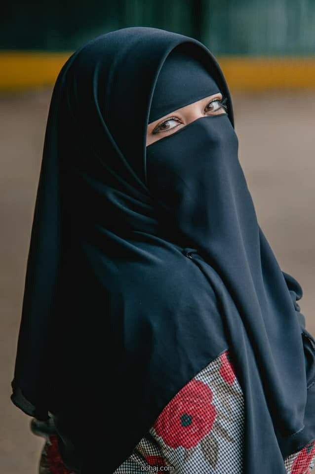 বোরকা পরা মেয়ের পিক