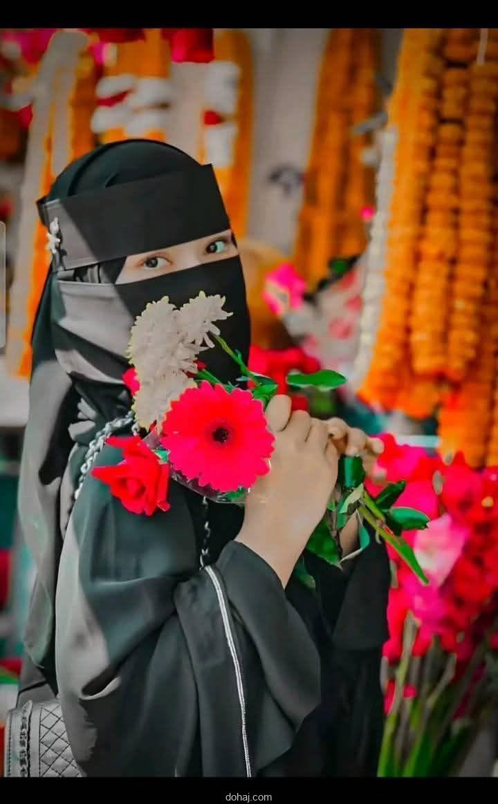 মুখোশ পরা পিক