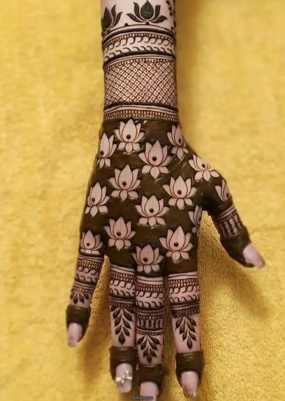 পায়ে মেহেদী দেওয়া কি জায়েজ