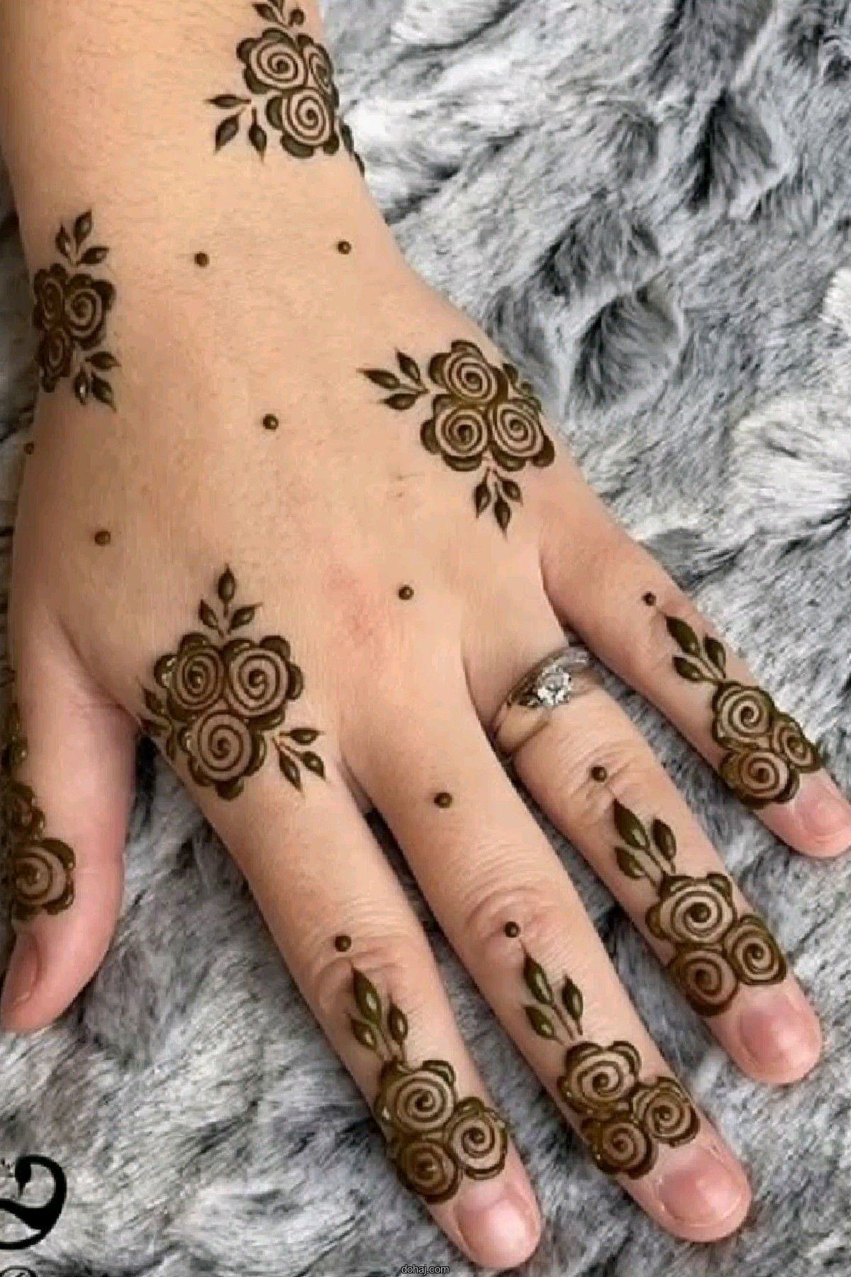 মেহেদী ডিজাইন ২০২৫ পিক গর্জিয়াস