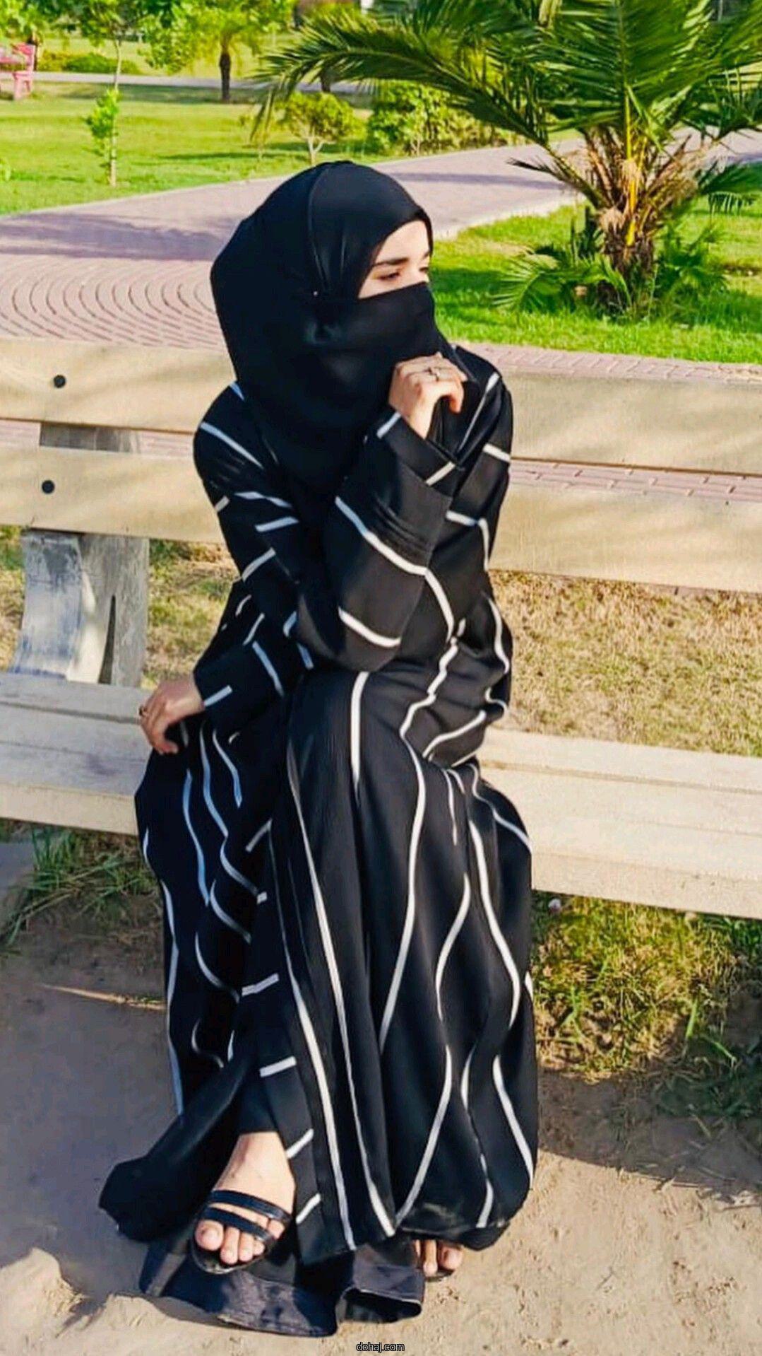 মেয়েদের চোখের পিক