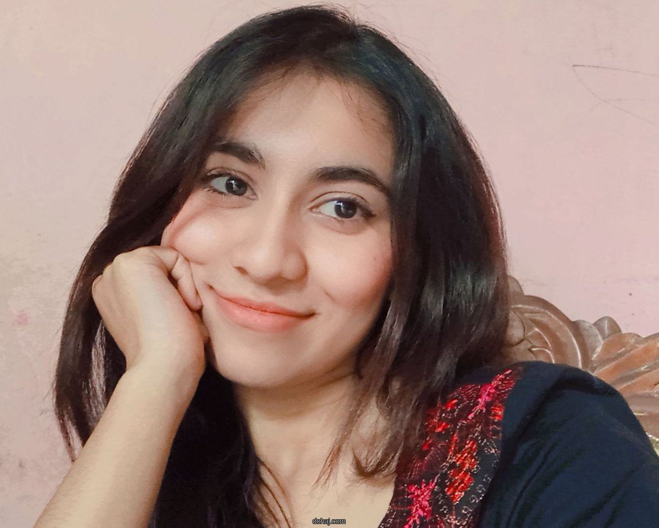 মেয়েদের হাত কাটা পিক