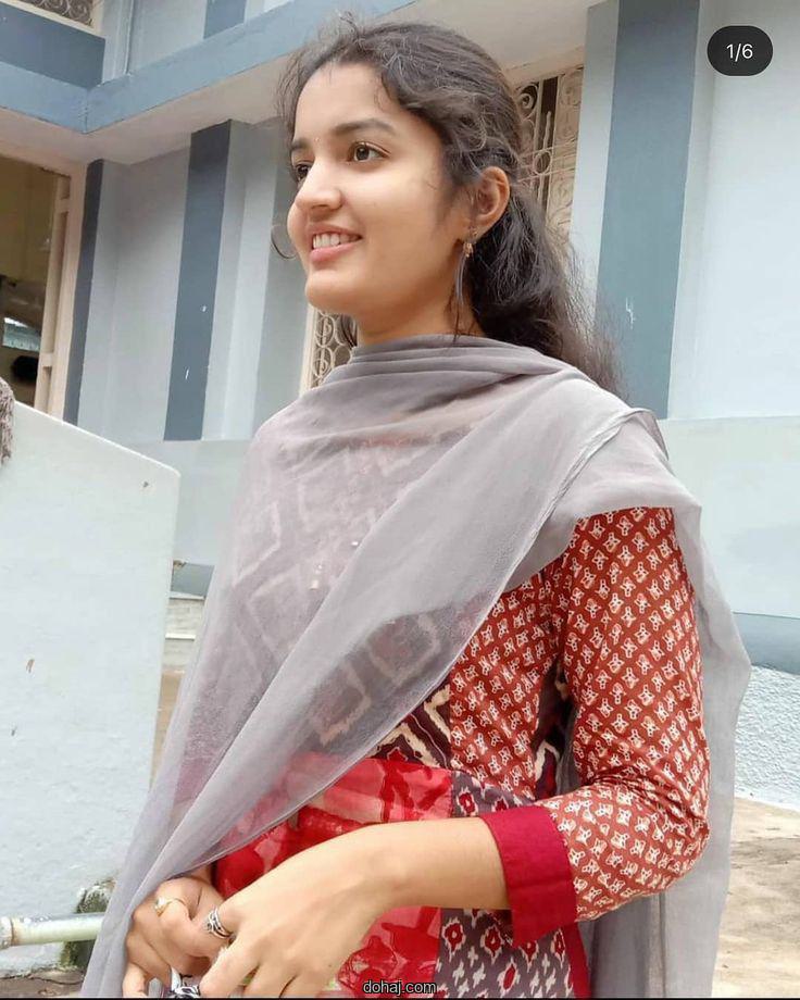 হাসপাতালে ভর্তি পিক মেয়েদের