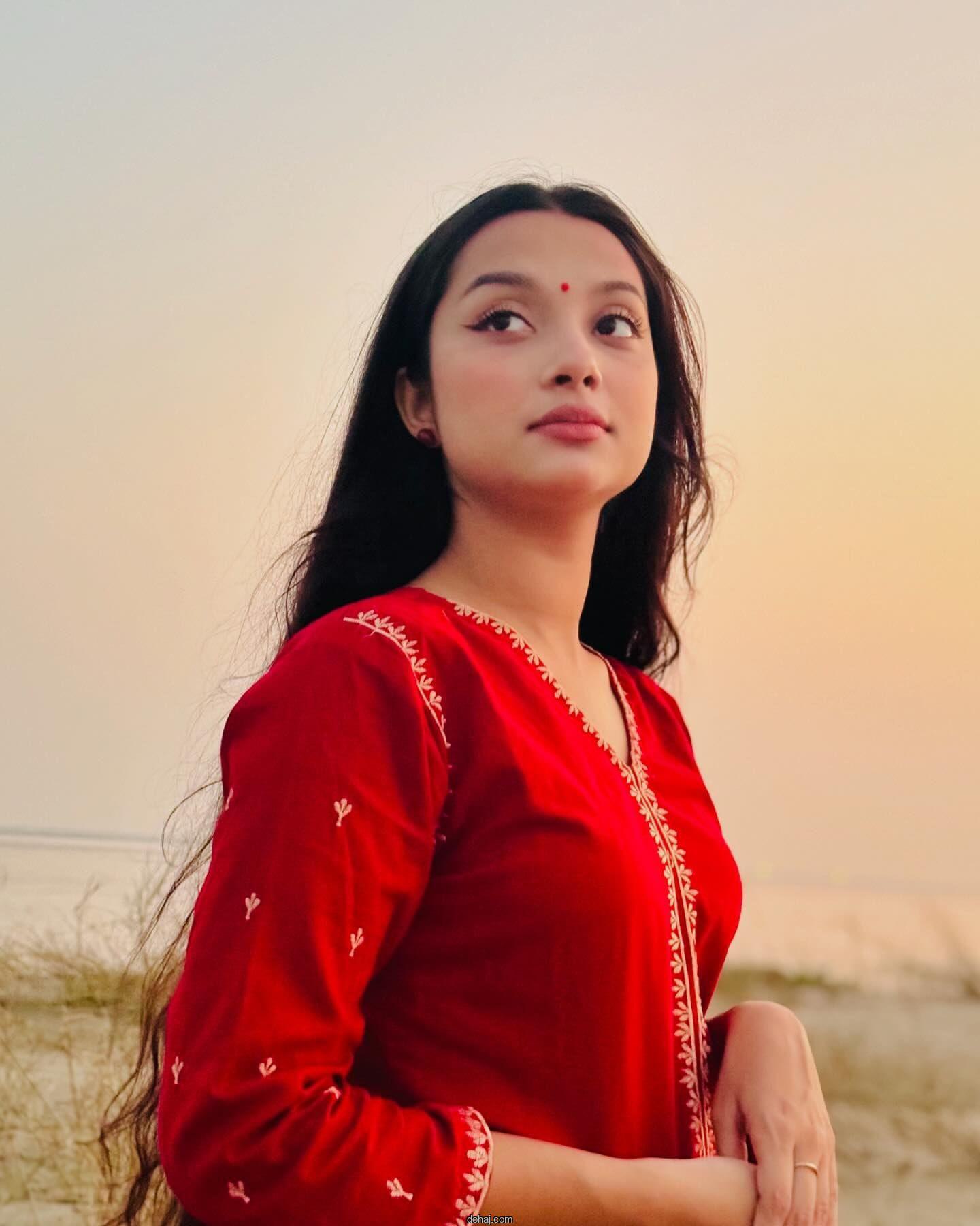 মেয়েদের চুলের পিক