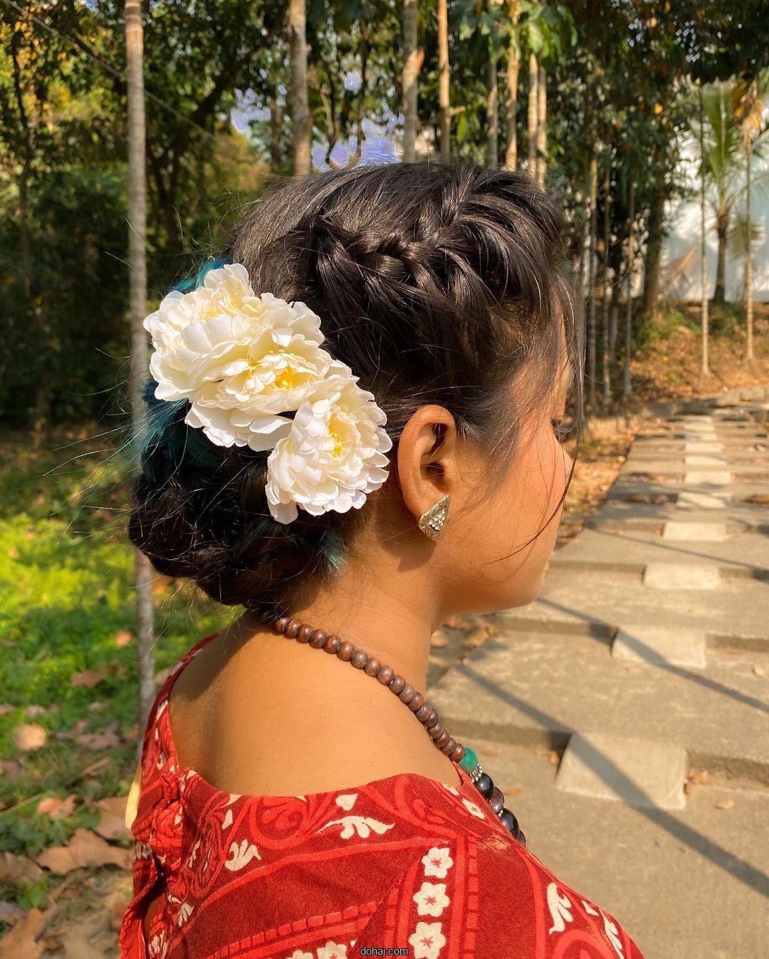 খারাপ মেয়েদের পিক