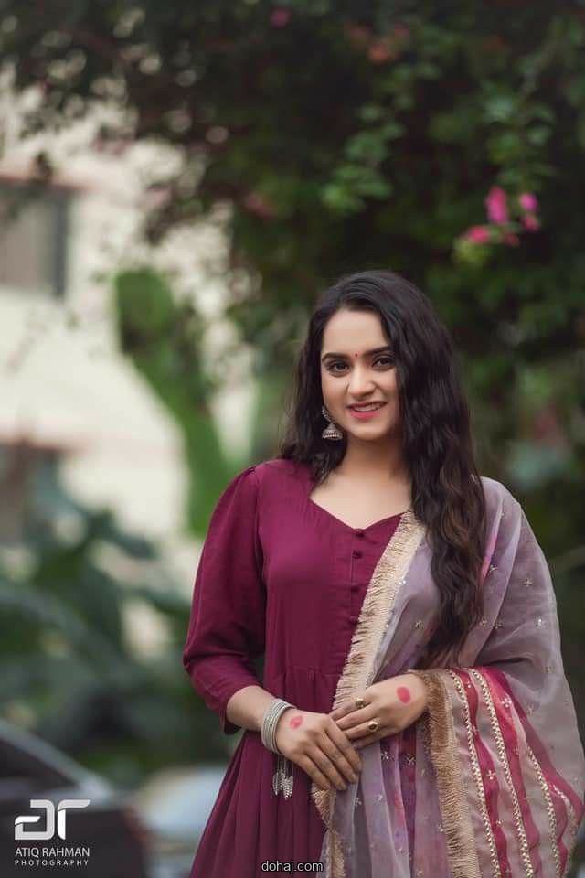 মেয়েদের রোমান্টিক পিক