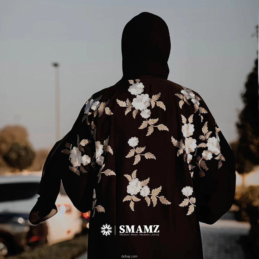 মেয়েদের পিক মুখ ঢাকা পিক কাটুন