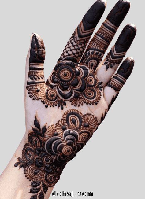 Pair Mein Mehandi Ki Design