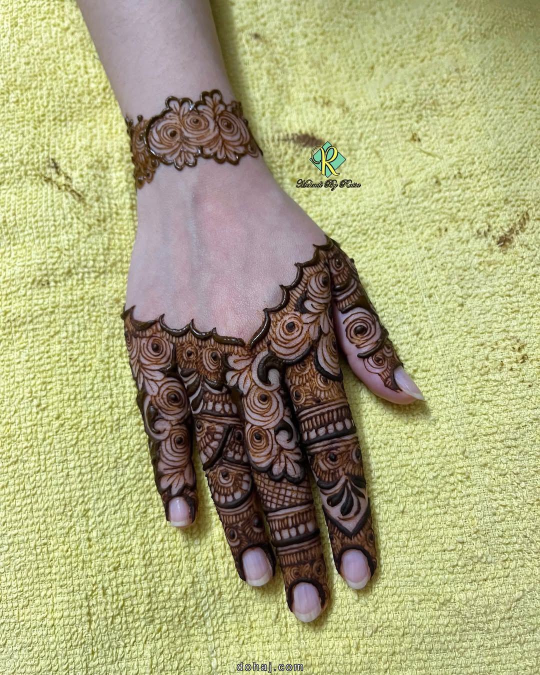 Rose Mehandi Design