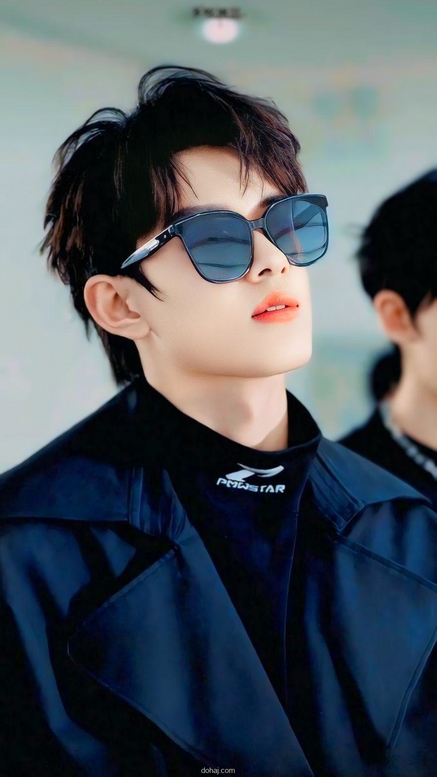 বাংলাদেশি ছেলেদের পিক