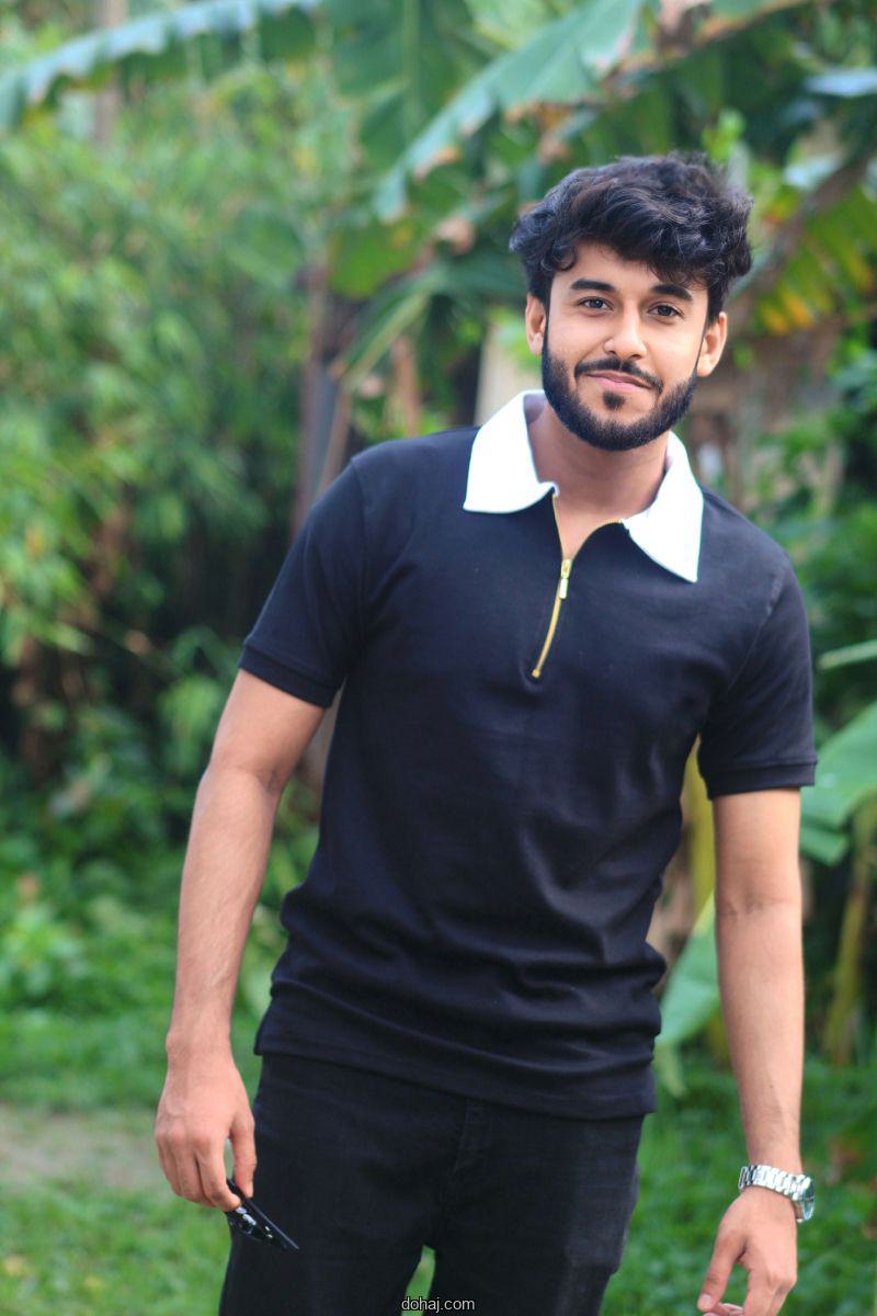 অন্ধকারে ছেলেদের পিক