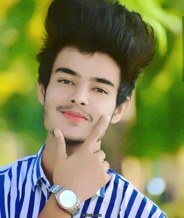 Boy মাস্ক পরা ছেলেদের পিক