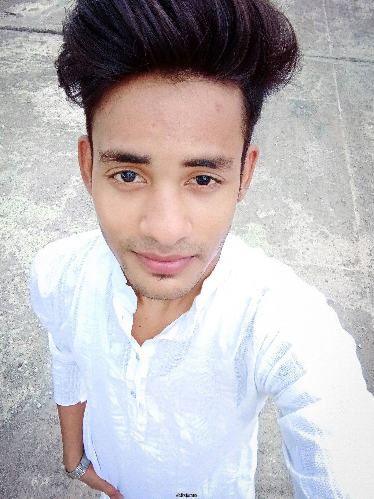 সাদা কালো ছেলেদের পিক