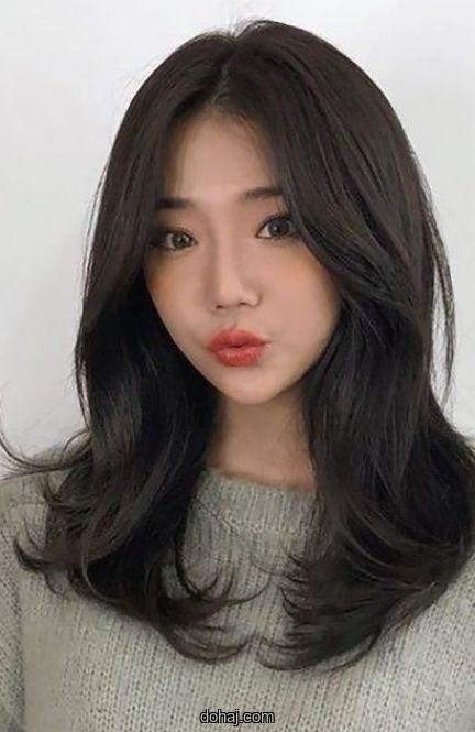 Short Hair Cutting Style Photo Girl