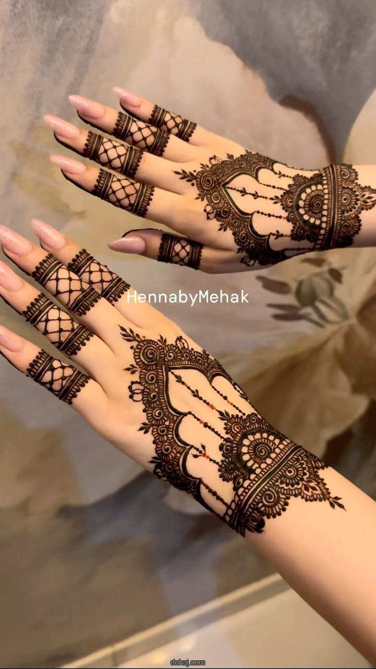 Simple Circle Mehndi Design