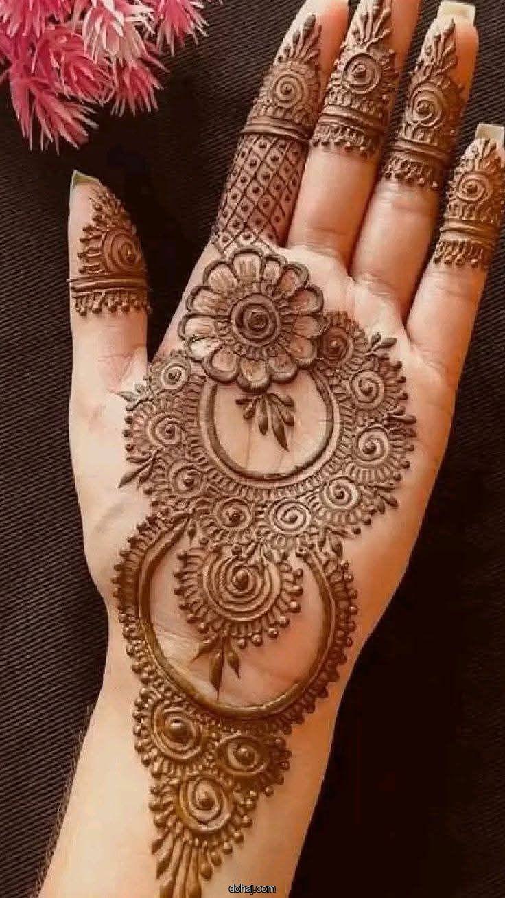 Simple Mehndi Design Photo Back Hand