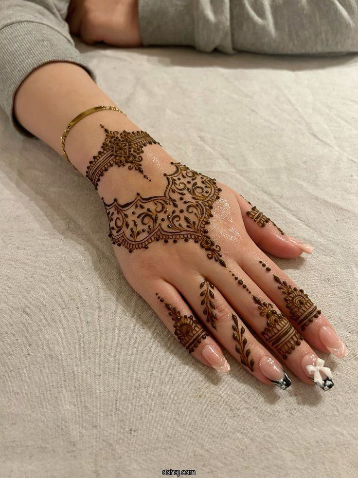 Simple Mehndi Design Pinterest