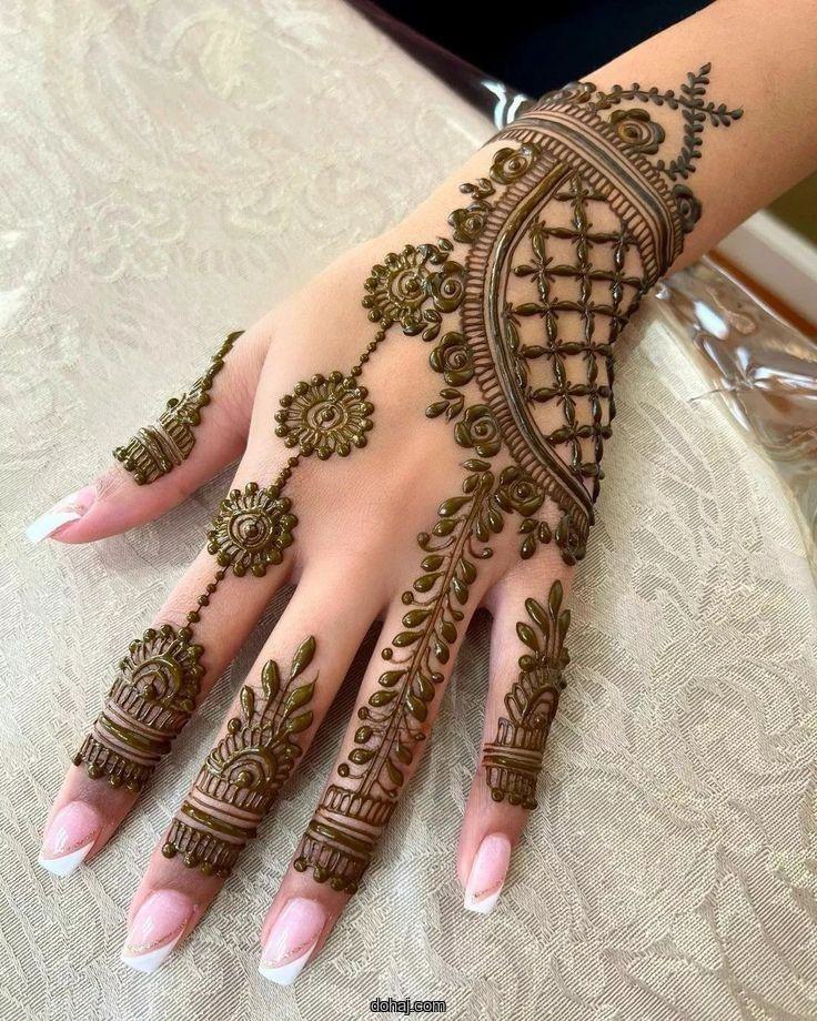 Simple Stylish New Mehndi Design