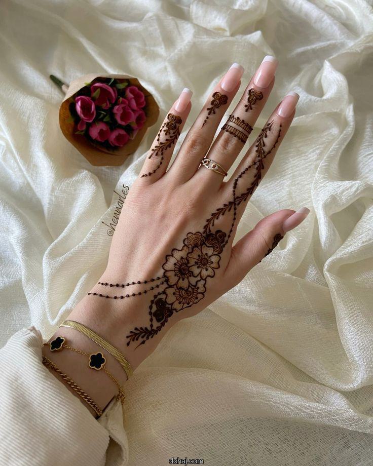 Simple Unique Mehndi Design