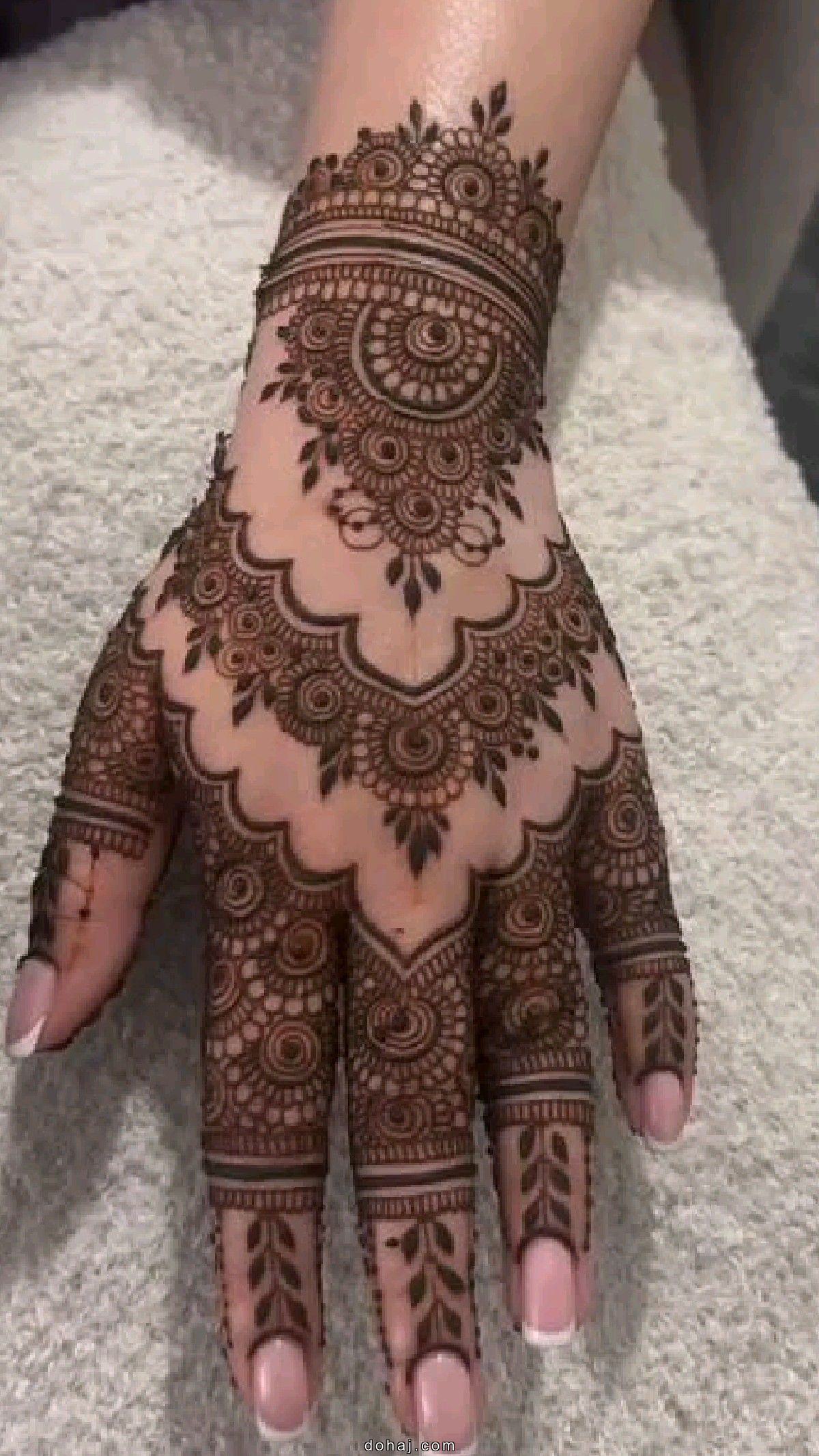 Ulte Hath Ki Mehandi Design