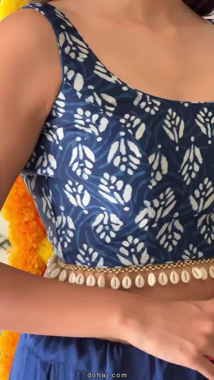 Attractive Classy Deep Neck Blouse Designs