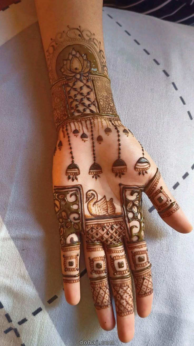 Back Hand Flower Mehndi Design Easy