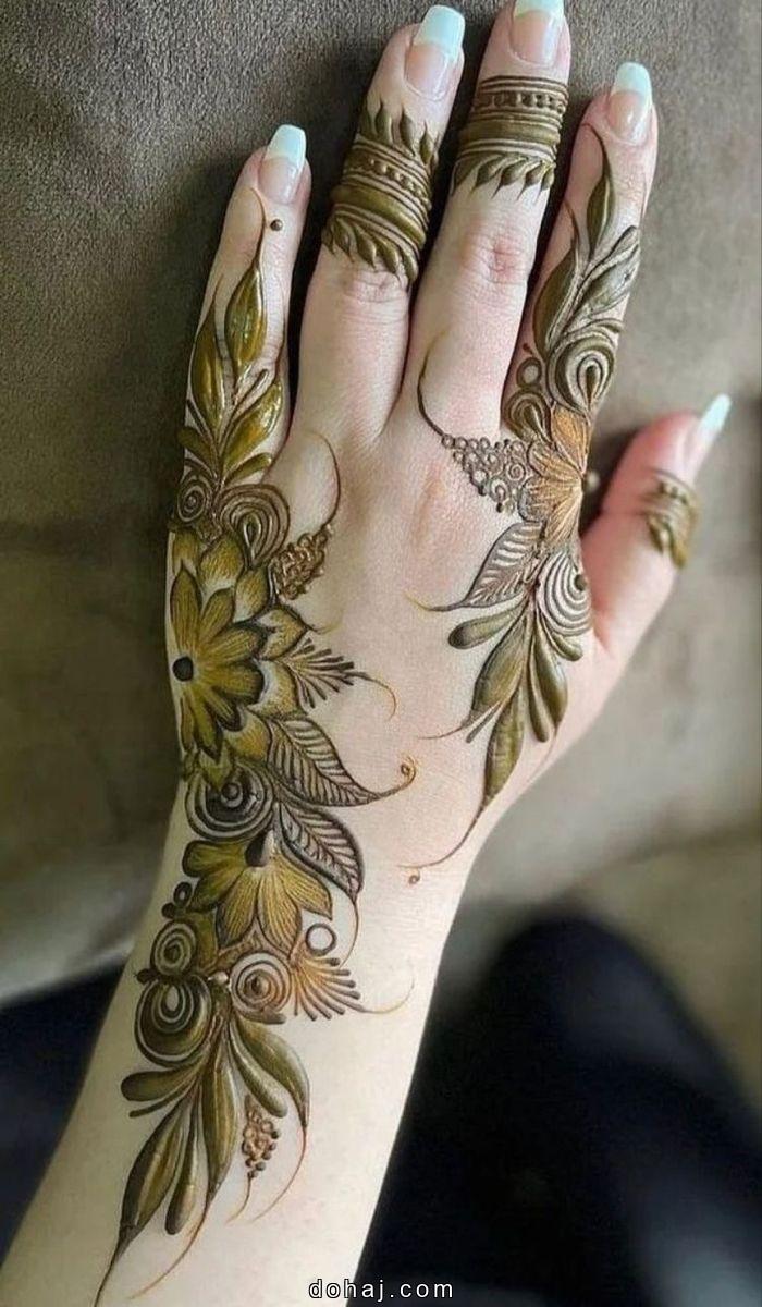 Back Hand Mehndi Design Girl