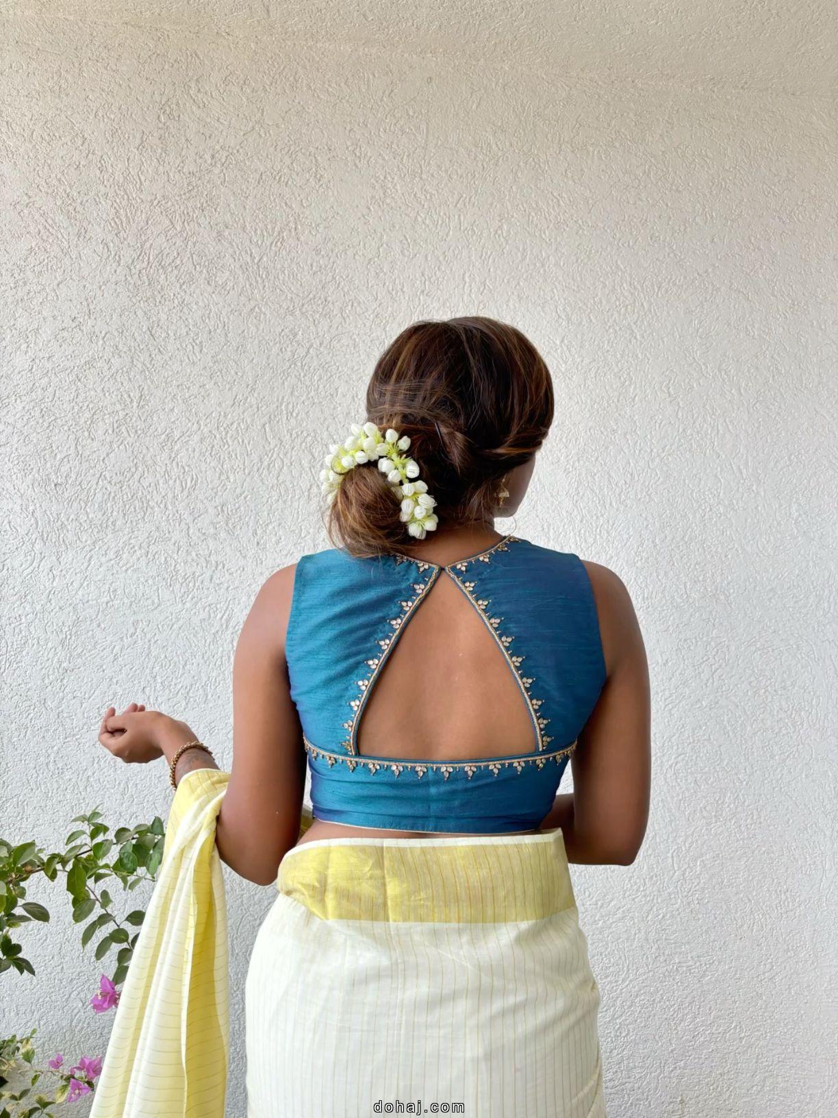 Backless And Sleeveless Blouse