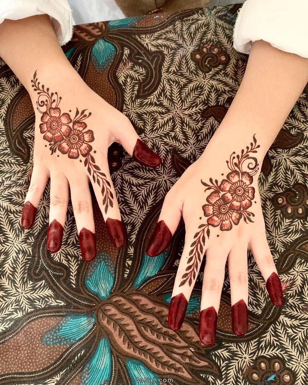Beautiful Mehndi Design Front Hand