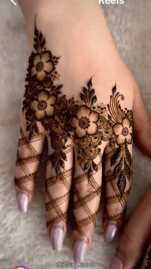 Beautiful Stylish Easy Front Hand Simple Mehndi Design