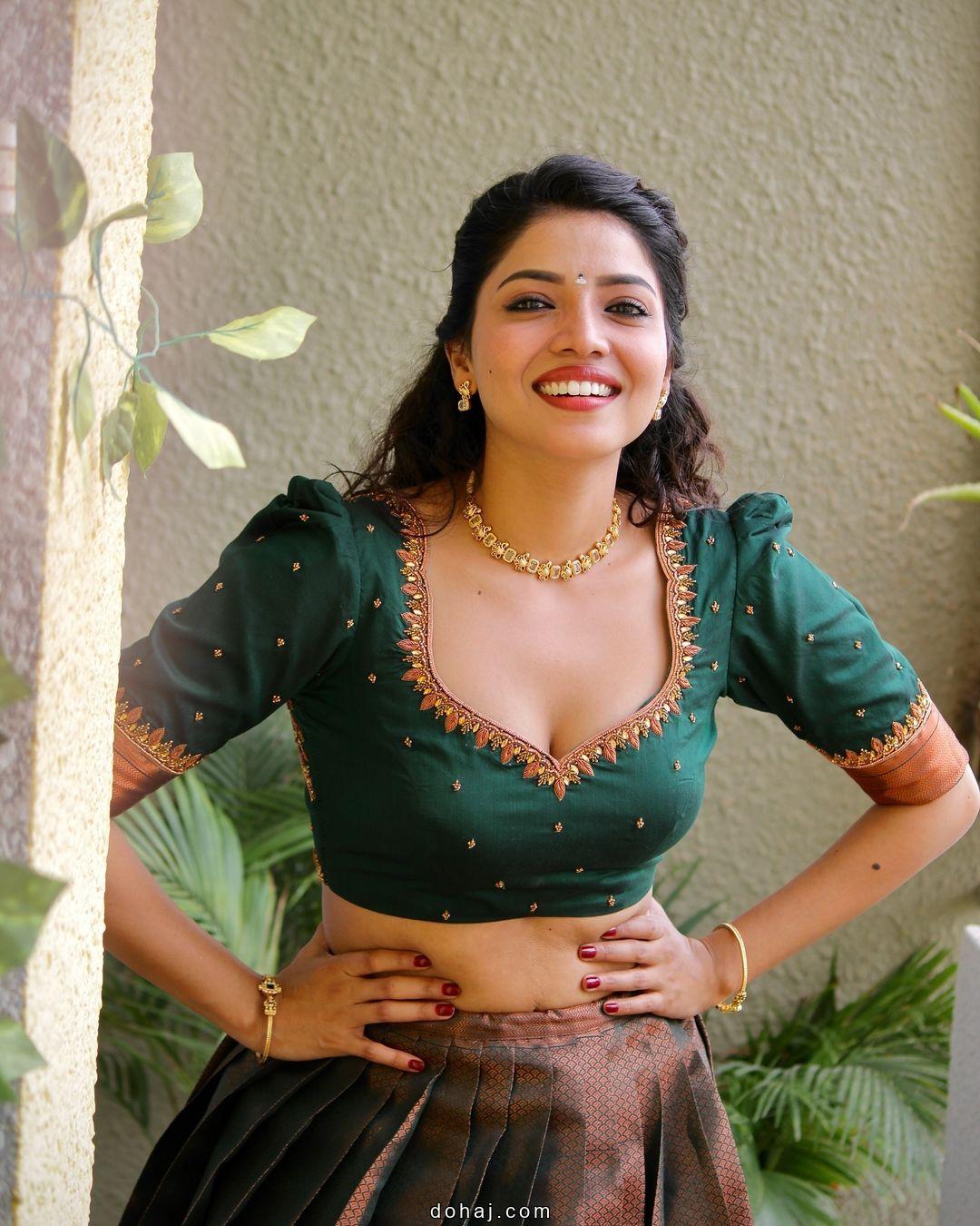 Boat Neck Belt Blouse Design