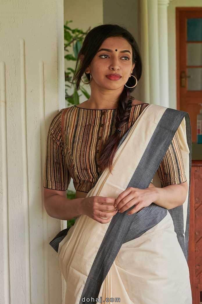 Boat Neck Pattu Saree Boat Neck Blouse Designs