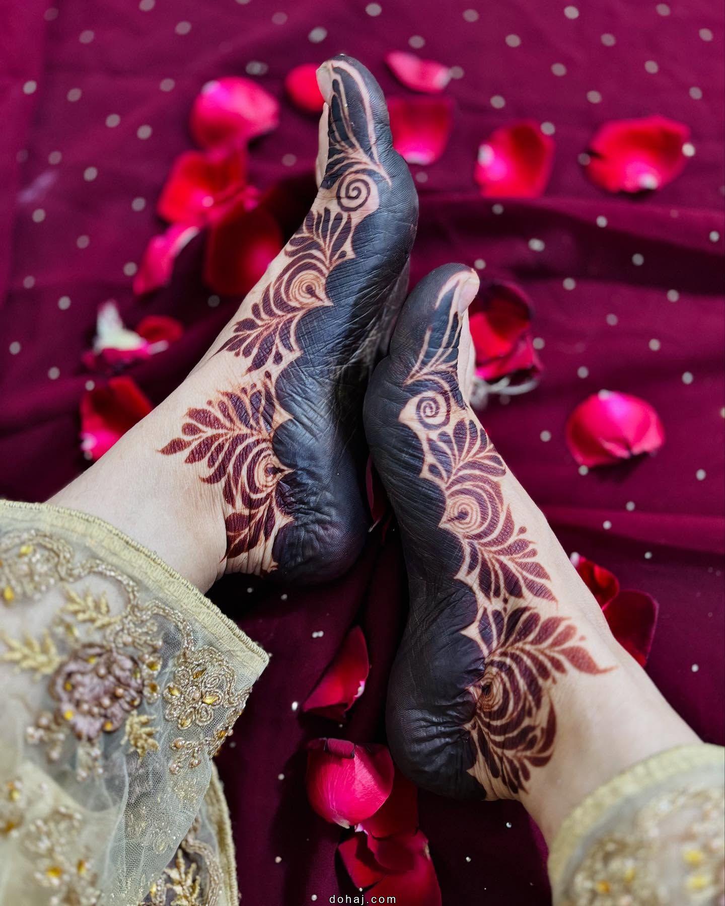 Bridal Mehndi Front Hand Simple Mehndi Design
