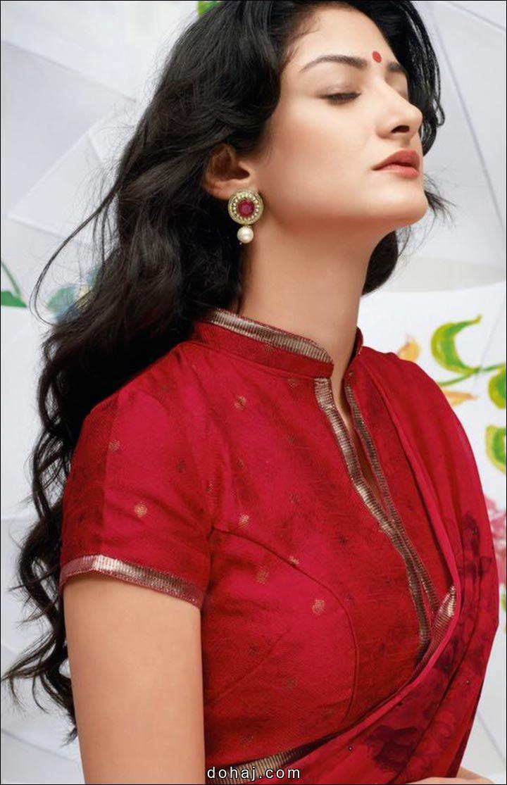 Contrast Blouse For Pink Saree