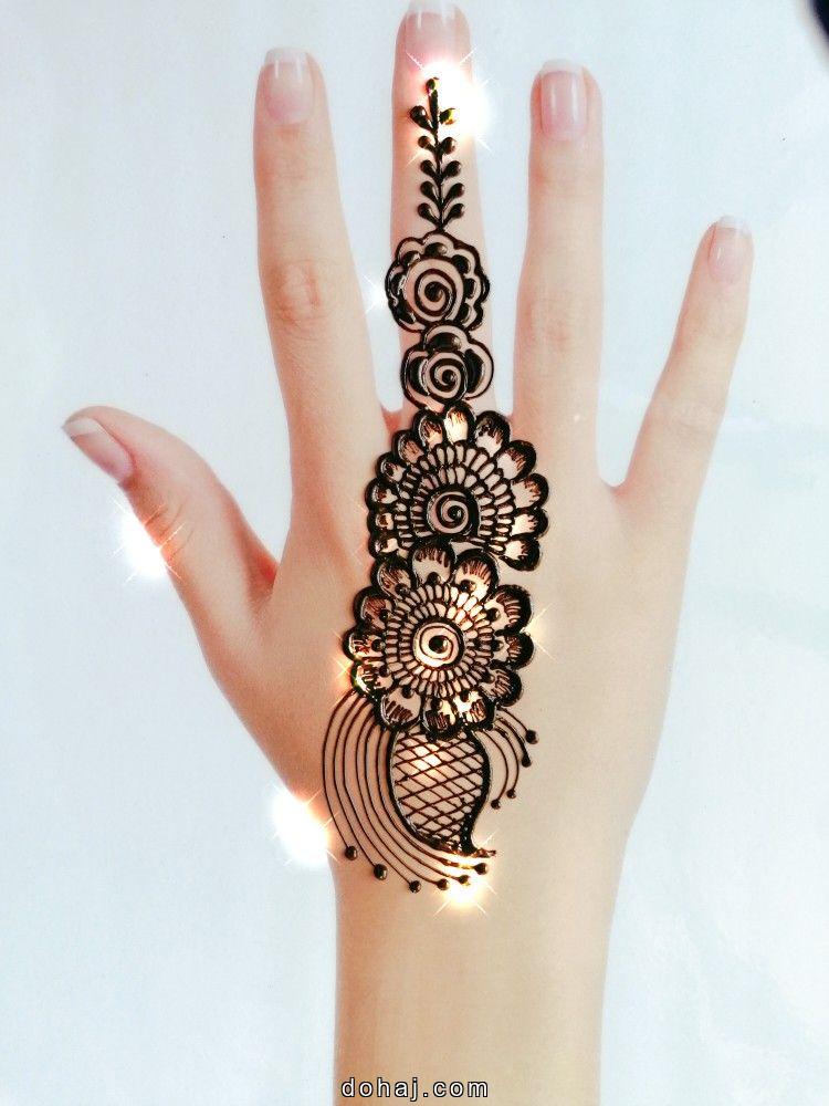 Cute Flower Mehndi Design