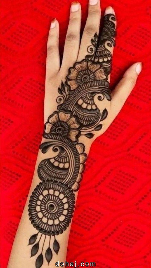 Easy Aesthetic Mehndi Design