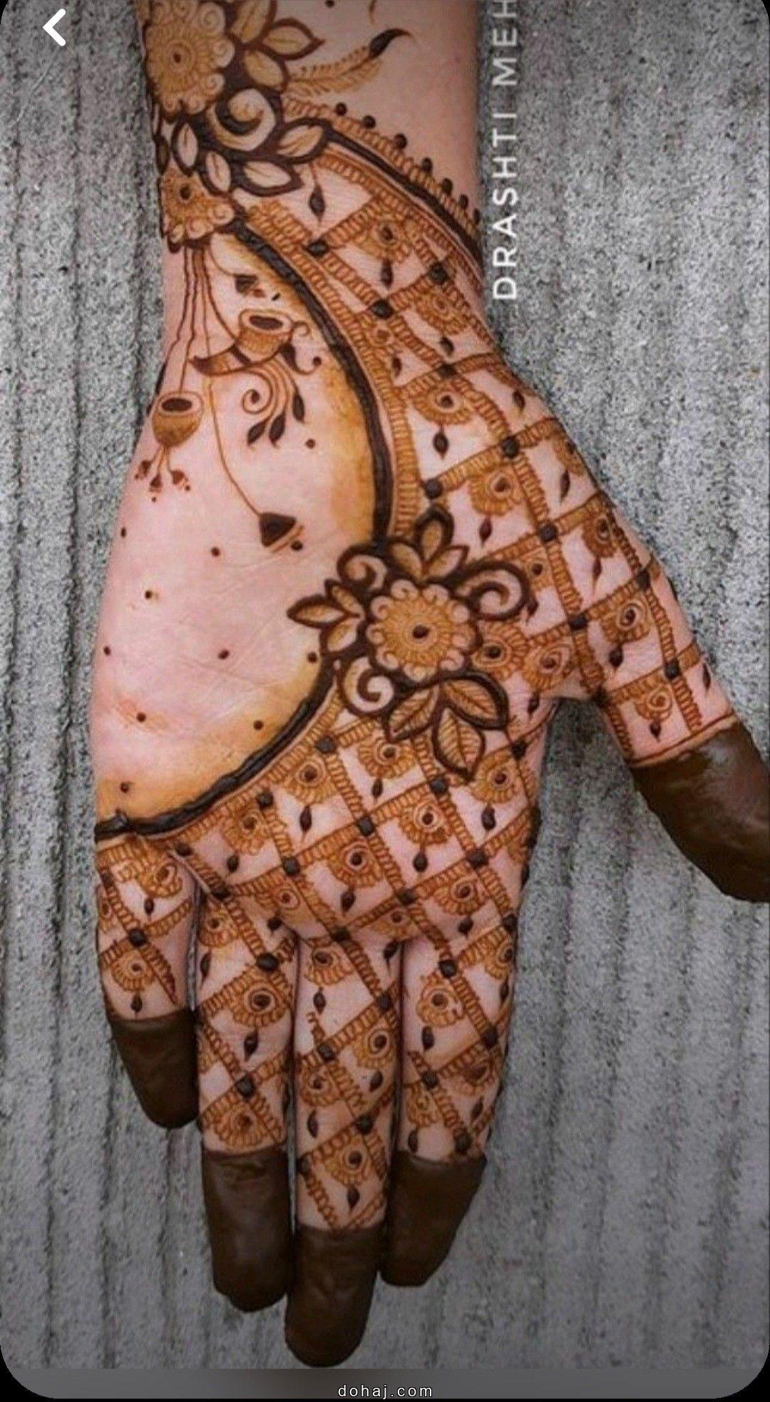 Easy Circle Mehndi Design